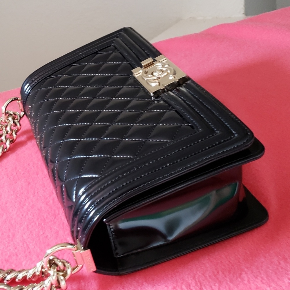 Chanel boy medium black bag - Picture 8 of 8